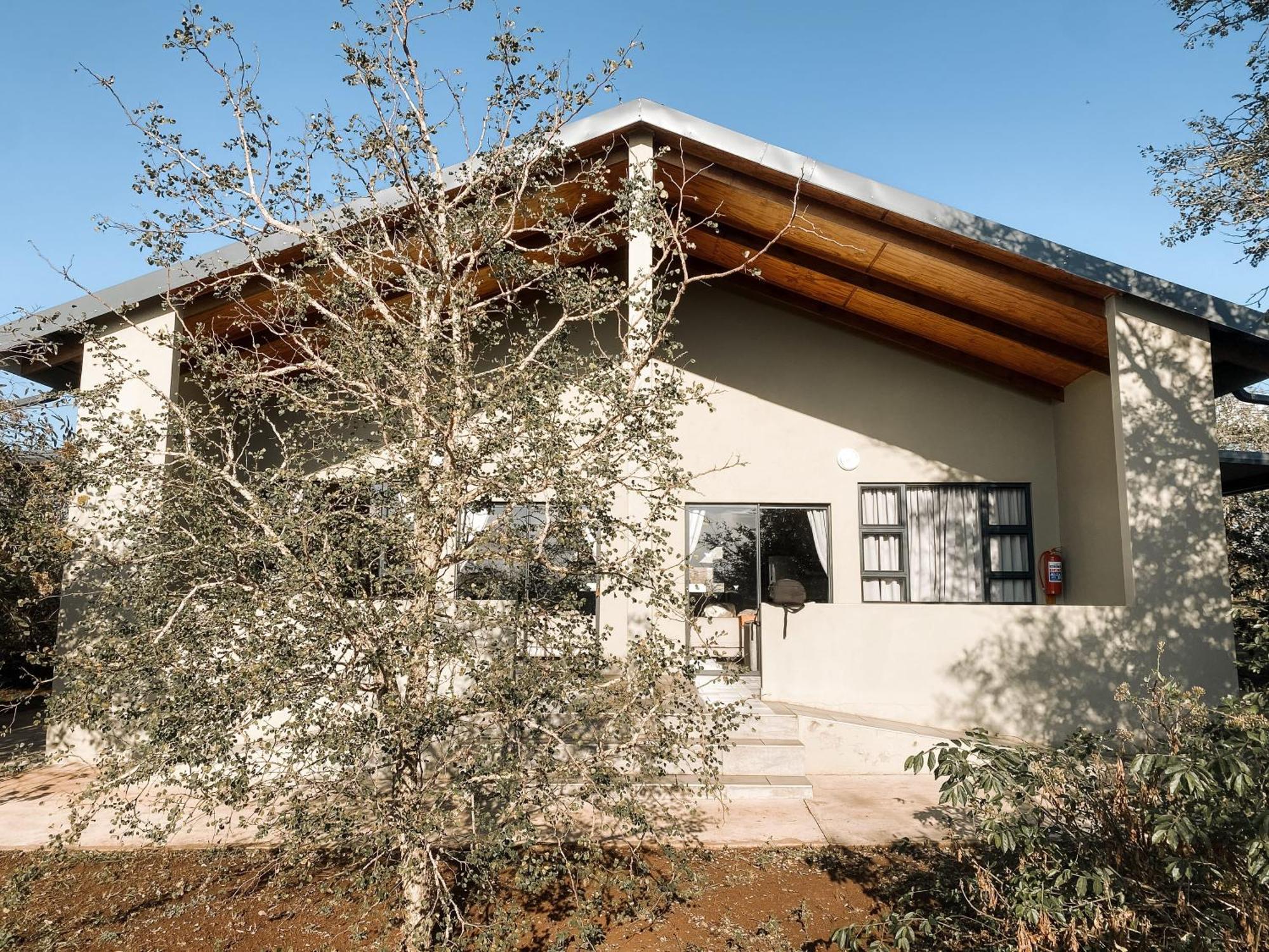 Umkhaya Lodge Mkuze Exterior photo